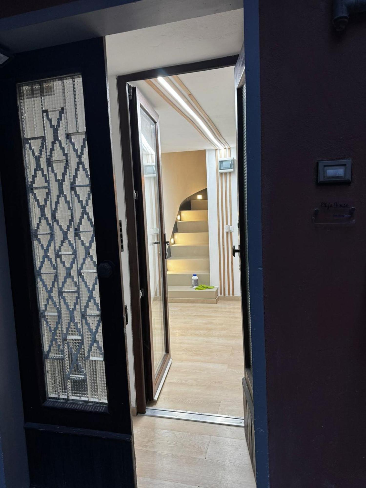 Апартаменты Elly'S House Модена Экстерьер фото